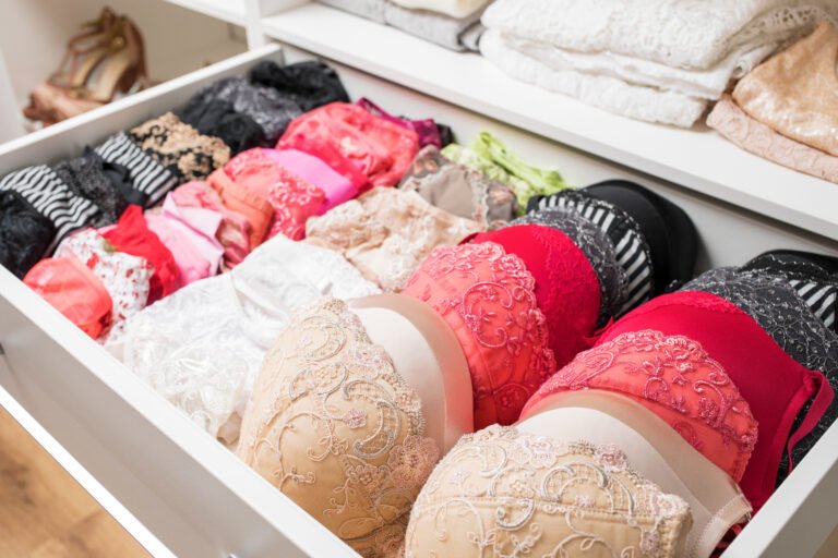 Γυναικεία εσώρουχα και lingerie σε κομψό στυλ από τη συλλογή του mabelle.gr